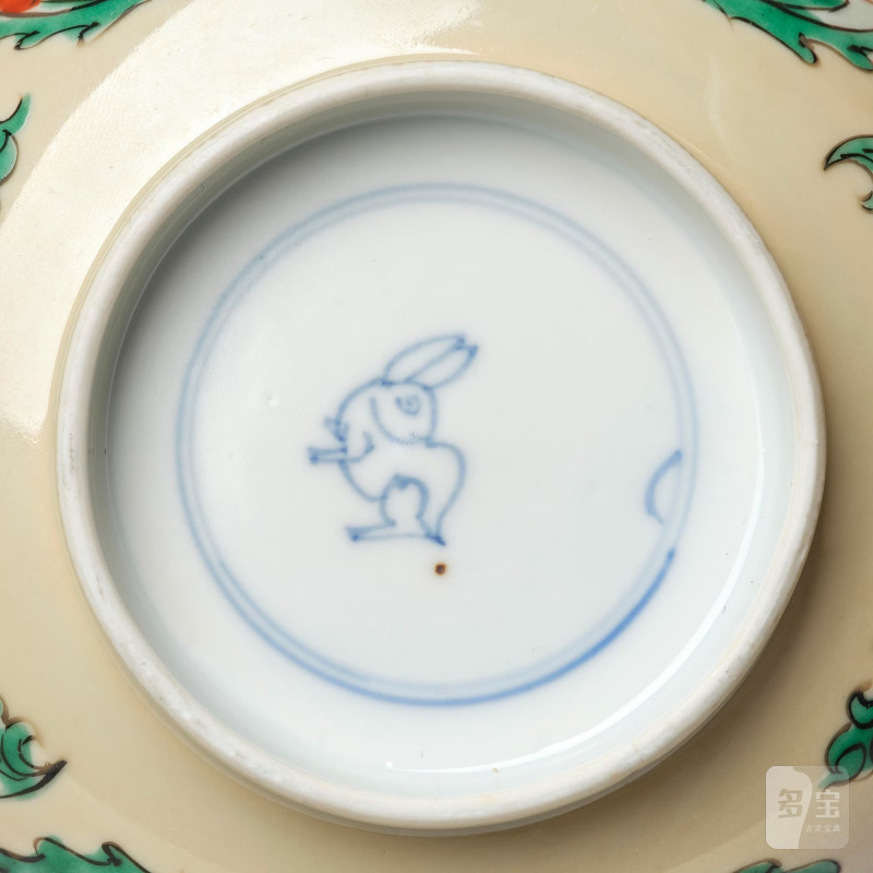 A famille verte bowl and a dish, - 图11